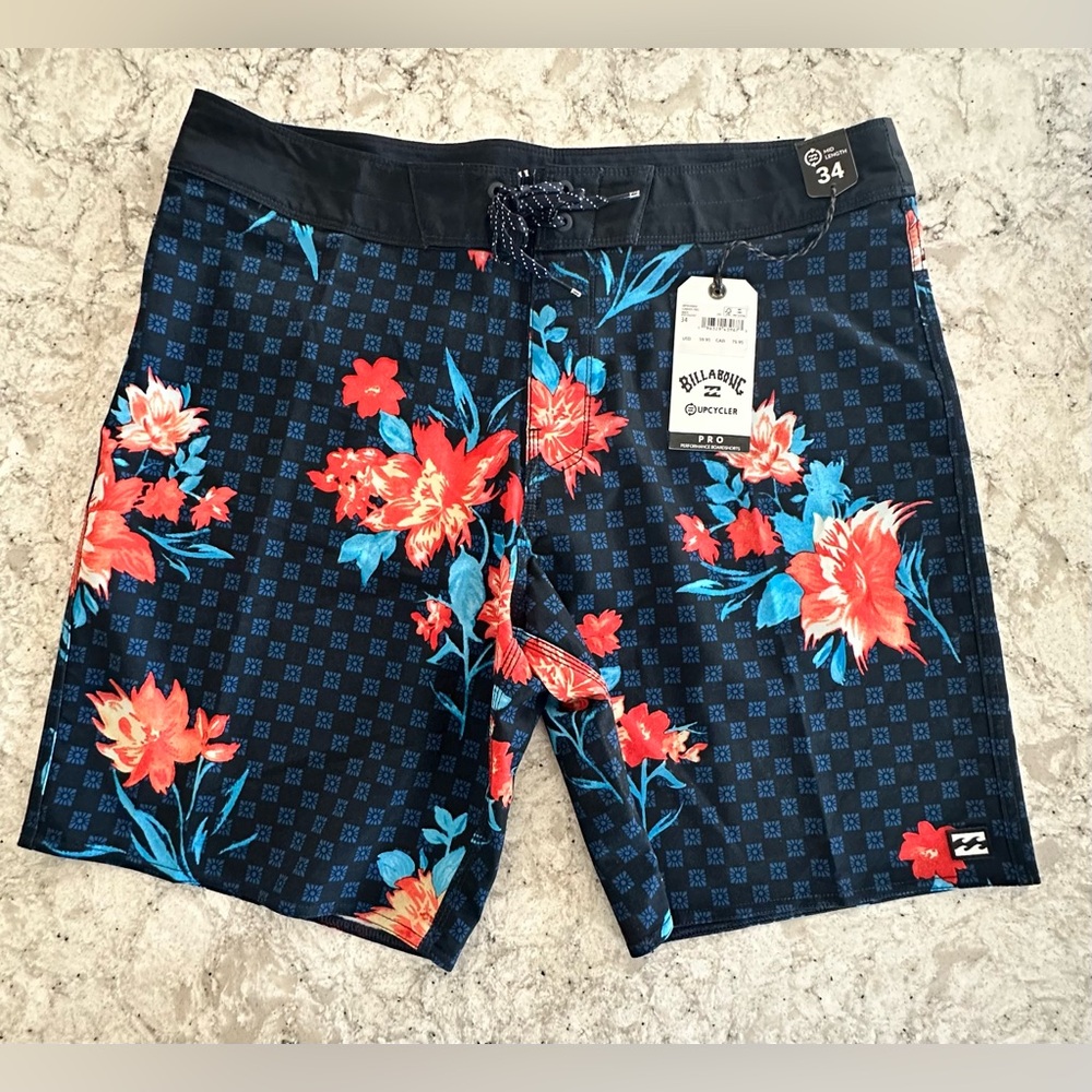 Billabong Upcycler Pro Performance Black/Blue Floral Board Shorts Size 34 NWT